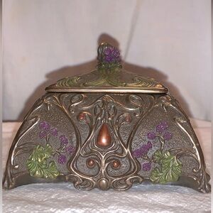 Vintage Resin Finish Trinket Box